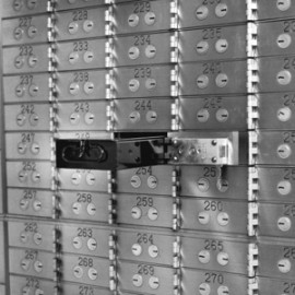 Как сохранить деньги на время своего отсутствия?., сайт: http://ds-lukomore19.ru/